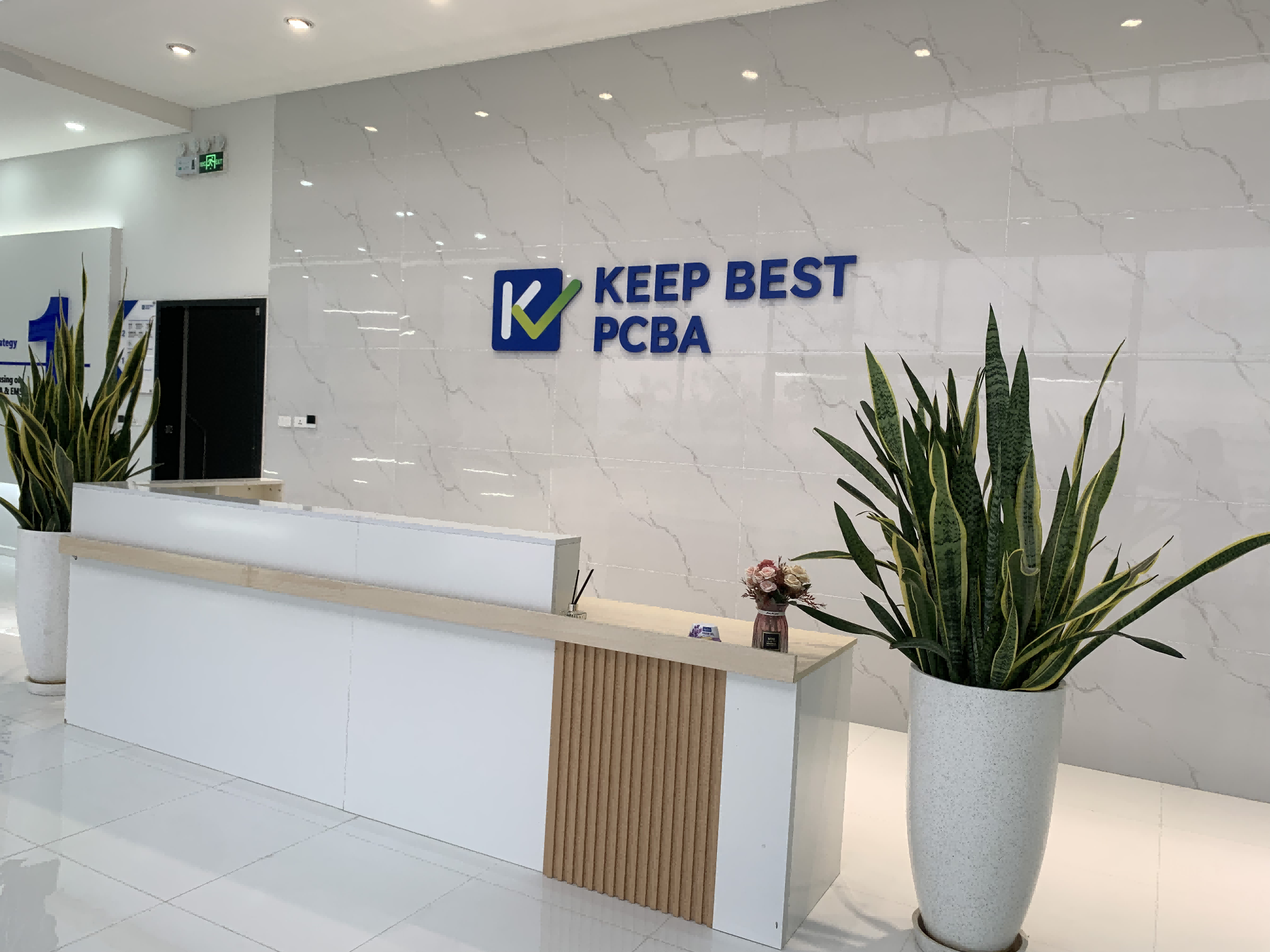receptionist 